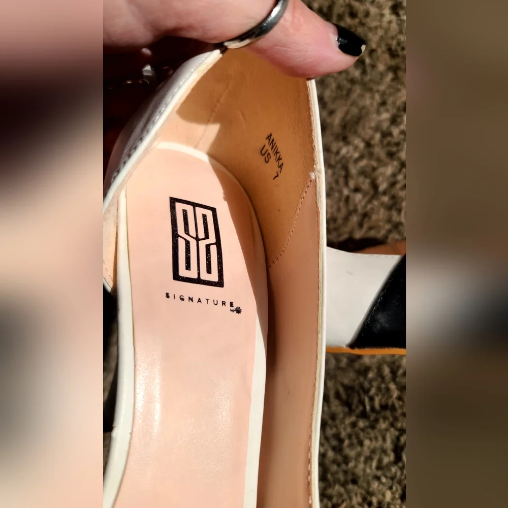 Signature NEW black & white Anikka 👠 heels sz7 - Picture 2 of 4